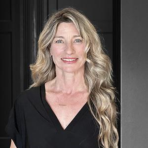 Charlotte DE PERETTI