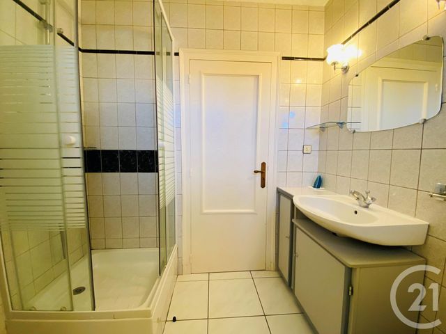Appartement T3 à vendre - 3 pièces - 62.0 m2 - ANGLET - 64 - AQUITAINE - Century 21 Indarra Appartement T3 à vendre - 3 pièces - 62.0 m2 - ANGLET - 64 - AQUITAINE - Century 21 Indarra