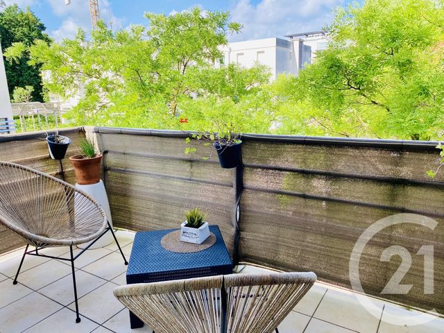 Afficher la photo en grand Appartement T3 à vendre - 3 pièces - 68.0 m2 - ANGLET - 64 - AQUITAINE - Century 21 Indarra