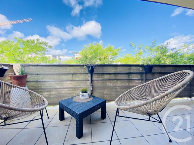 Afficher la photo en grand Appartement T3 à vendre - 3 pièces - 68.0 m2 - ANGLET - 64 - AQUITAINE - Century 21 Indarra