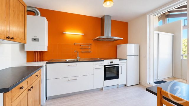 Appartement T3 à vendre - 3 pièces - 67.58 m2 - ANGLET - 64 - AQUITAINE - Century 21 Indarra