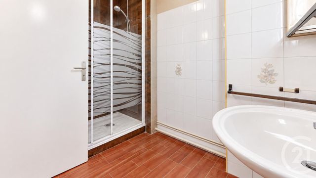 Appartement T3 à vendre - 3 pièces - 67.58 m2 - ANGLET - 64 - AQUITAINE - Century 21 Indarra