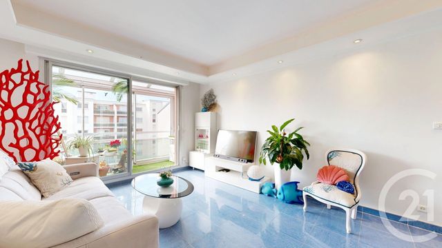 Appartement T4 à vendre - 4 pièces - 84.42 m2 - ANGLET - 64 - AQUITAINE - Century 21 Indarra