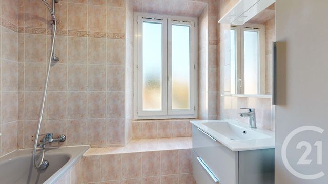 Appartement T3 à vendre - 3 pièces - 64.7 m2 - BIARRITZ - 64 - AQUITAINE - Century 21 Indarra