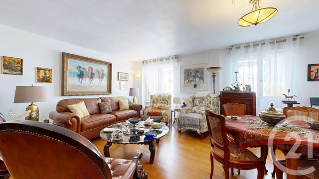 Appartement T3 à vendre - 3 pièces - 75.44 m2 - ANGLET - 64 - AQUITAINE - Century 21 Indarra