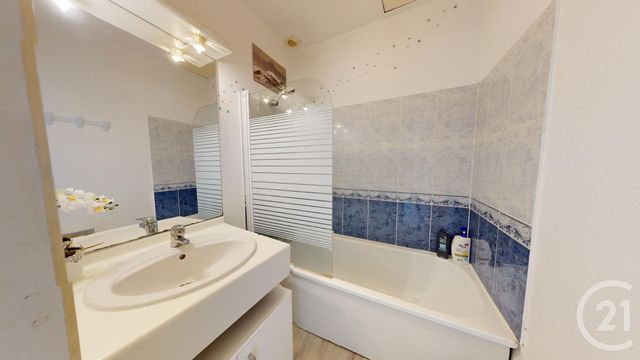 Afficher la photo en grand Appartement T3 à vendre - 3 pièces - 43.0 m2 - ANGLET - 64 - AQUITAINE - Century 21 Indarra