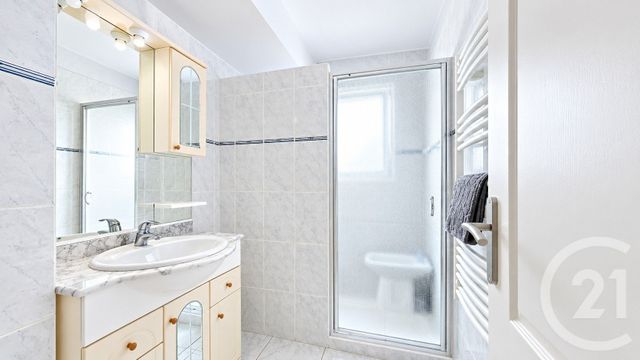 Appartement T4 à vendre - 4 pièces - 86.17 m2 - ANGLET - 64 - AQUITAINE - Century 21 Indarra