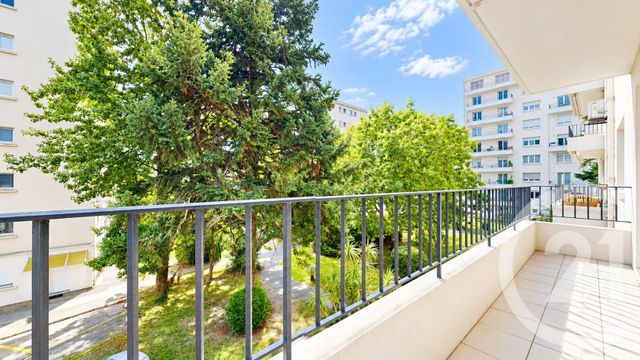 Appartement T4 à vendre - 4 pièces - 86.17 m2 - ANGLET - 64 - AQUITAINE - Century 21 Indarra