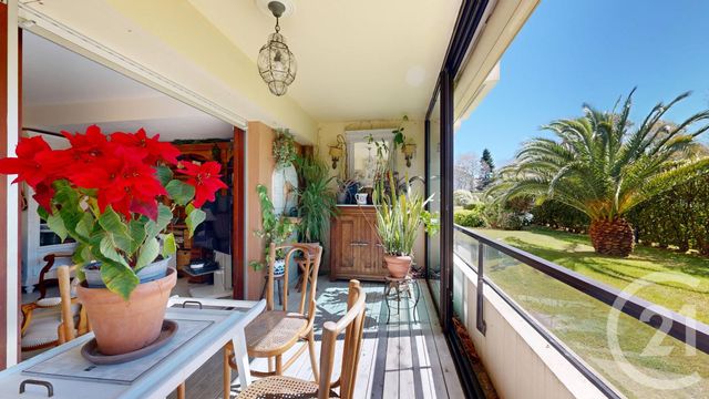 Appartement T3 à vendre - 3 pièces - 90.24 m2 - ANGLET - 64 - AQUITAINE - Century 21 Indarra
