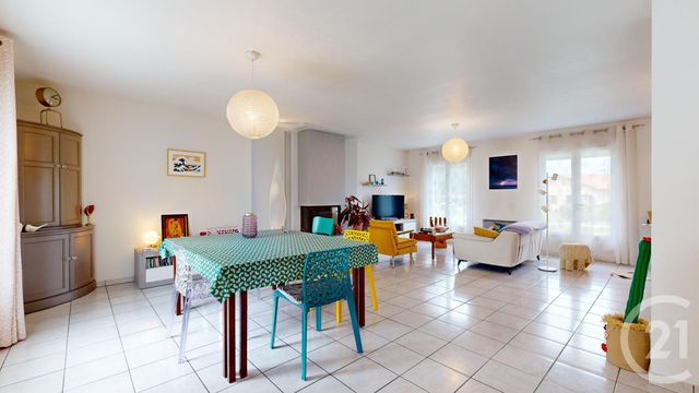 maison à vendre - 6 pièces - 161.92 m2 - ST MARTIN DE HINX - 40 - AQUITAINE - Century 21 Indarra