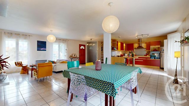 maison à vendre - 6 pièces - 161.92 m2 - ST MARTIN DE HINX - 40 - AQUITAINE - Century 21 Indarra