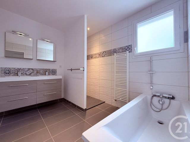 maison à louer - 5 pièces - 111.24 m2 - BASSUSSARRY - 64 - AQUITAINE - Century 21 Indarra