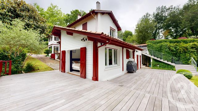 Afficher la photo en grand maison à vendre - 8 pièces - 241.71 m2 - ARCANGUES - 64 - AQUITAINE - Century 21 Indarra