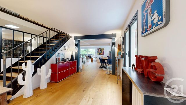 Afficher la photo en grand maison à vendre - 8 pièces - 241.71 m2 - ARCANGUES - 64 - AQUITAINE - Century 21 Indarra