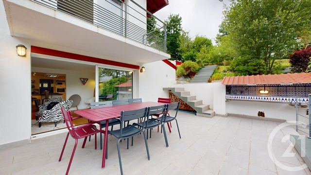 Afficher la photo en grand maison à vendre - 8 pièces - 241.71 m2 - ARCANGUES - 64 - AQUITAINE - Century 21 Indarra