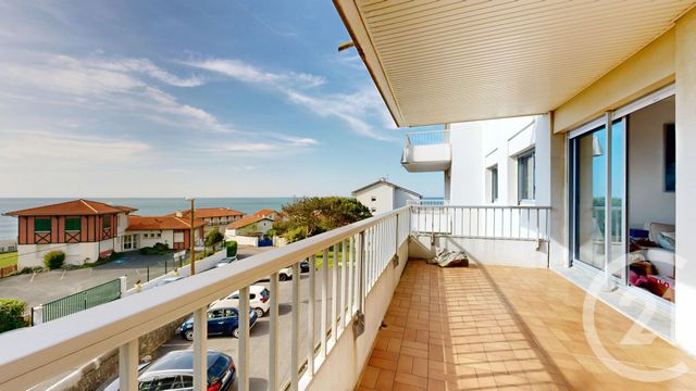 Afficher la photo en grand Appartement T3 à vendre - 3 pièces - 56.6 m2 - ANGLET - 64 - AQUITAINE - Century 21 Indarra