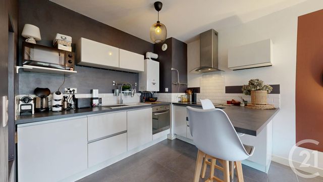 Appartement T2 à vendre - 2 pièces - 39.37 m2 - ANGLET - 64 - AQUITAINE - Century 21 Indarra