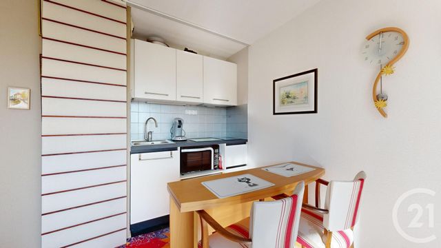 Appartement T2 à vendre - 2 pièces - 29.36 m2 - ANGLET - 64 - AQUITAINE - Century 21 Indarra