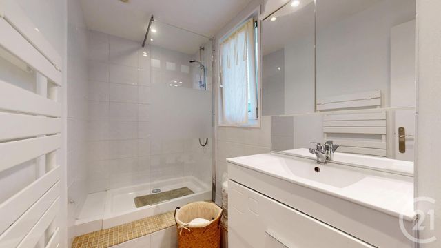 Afficher la photo en grand Appartement T2 à vendre - 2 pièces - 58.86 m2 - BIARRITZ - 64 - AQUITAINE - Century 21 Indarra