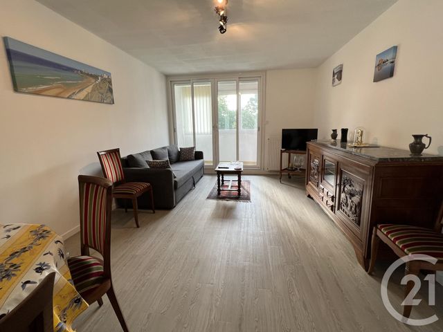 Appartement T2 à louer - 2 pièces - 55.0 m2 - ANGLET - 64 - AQUITAINE - Century 21 Indarra
