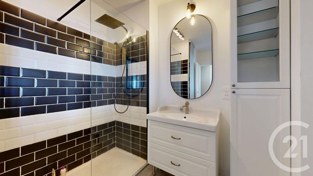 Appartement T4 à vendre - 4 pièces - 83.11 m2 - BIDART - 64 - AQUITAINE - Century 21 Indarra