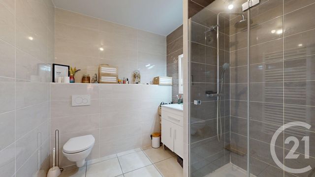 Appartement F2 à vendre - 2 pièces - 42.88 m2 - ANGLET - 64 - AQUITAINE - Century 21 Indarra
