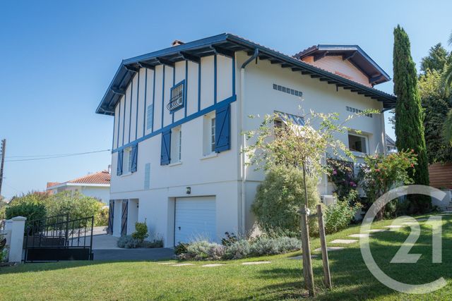 maison à vendre - 7 pièces - 218.6 m2 - ANGLET - 64 - AQUITAINE - Century 21 Indarra