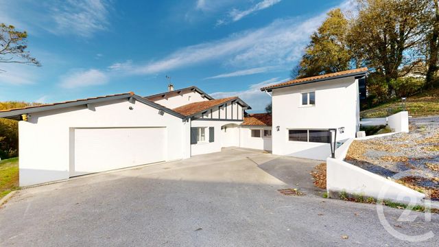 maison à vendre - 10 pièces - 295.0 m2 - URCUIT - 64 - AQUITAINE - Century 21 Indarra