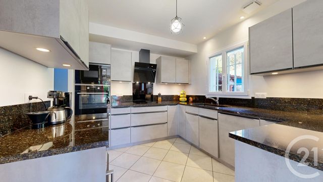 maison à vendre - 6 pièces - 169.63 m2 - VILLEFRANQUE - 64 - AQUITAINE - Century 21 Indarra