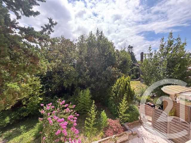 Afficher la photo en grand Appartement T3 à vendre - 3 pièces - 82.04 m2 - ANGLET - 64 - AQUITAINE - Century 21 Indarra