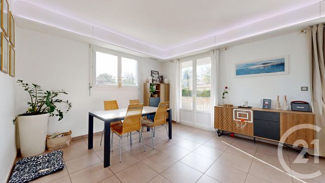 Appartement F5 à vendre - 5 pièces - 134.15 m2 - BASSUSSARRY - 64 - AQUITAINE - Century 21 Indarra