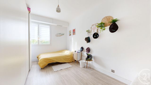 Appartement F5 à vendre - 5 pièces - 134.15 m2 - BASSUSSARRY - 64 - AQUITAINE - Century 21 Indarra