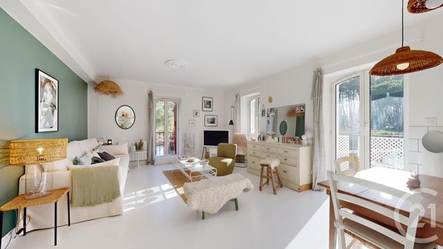 Appartement T3 à vendre - 3 pièces - 71.37 m2 - ANGLET - 64 - AQUITAINE - Century 21 Indarra