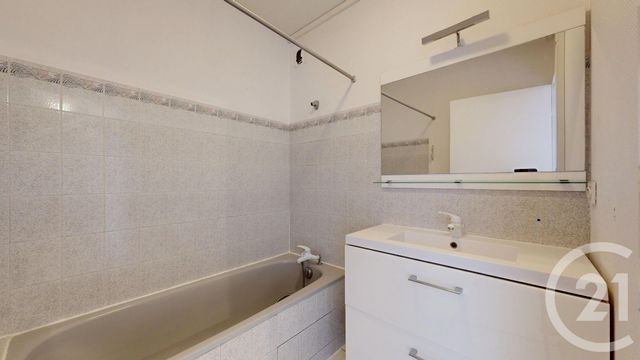 Appartement T4 à vendre - 4 pièces - 86.55 m2 - BIARRITZ - 64 - AQUITAINE - Century 21 Indarra