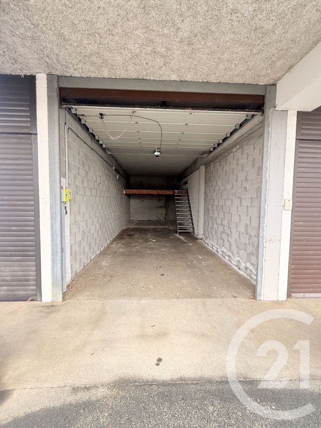 parking à louer - 41.0 m2 - BIDART - 64 - AQUITAINE - Century 21 Indarra