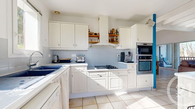 maison à vendre - 6 pièces - 146.0 m2 - VILLEFRANQUE - 64 - AQUITAINE - Century 21 Indarra