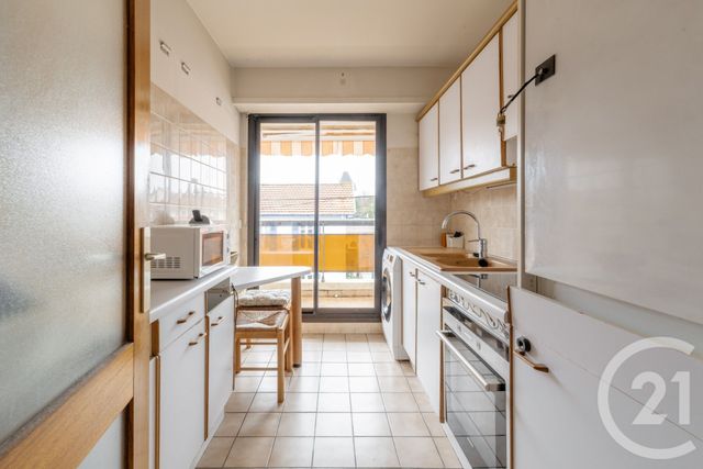 Appartement F2 à vendre - 2 pièces - 59.98 m2 - BIARRITZ - 64 - AQUITAINE - Century 21 Indarra