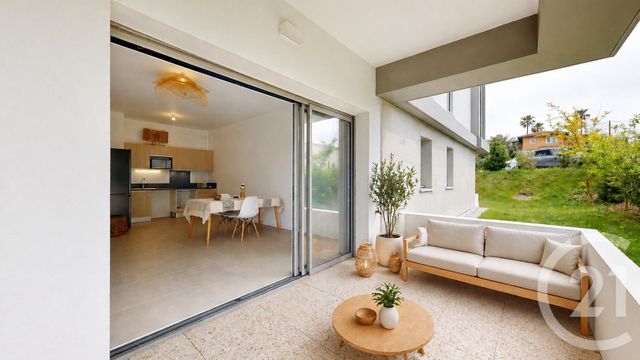 Appartement T2 à vendre - 2 pièces - 45.0 m2 - ANGLET - 64 - AQUITAINE - Century 21 Indarra