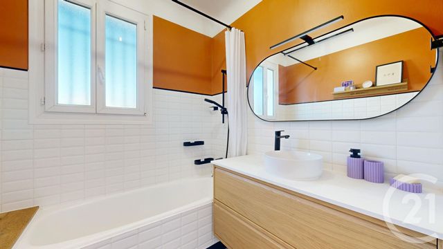 Appartement T4 à vendre - 4 pièces - 108.69 m2 - ANGLET - 64 - AQUITAINE - Century 21 Indarra