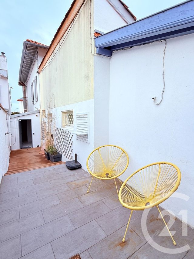 maison à louer - 3 pièces - 67.0 m2 - BIARRITZ - 64 - AQUITAINE - Century 21 Indarra