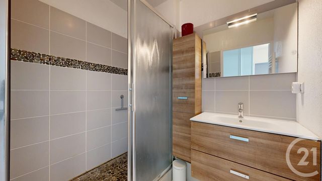 Appartement T3 à vendre - 3 pièces - 50.3 m2 - ANGLET - 64 - AQUITAINE - Century 21 Indarra