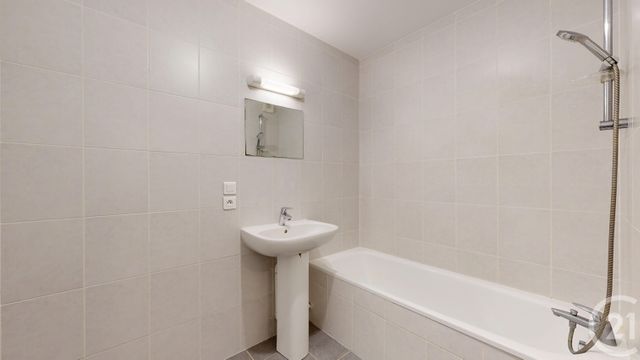 Appartement T4 à vendre - 4 pièces - 76.0 m2 - BIDART - 64 - AQUITAINE - Century 21 Indarra