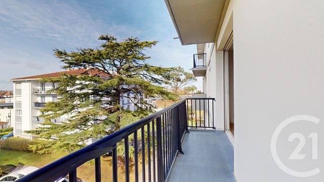 Appartement T3 à vendre - 3 pièces - 64.14 m2 - BAYONNE - 64 - AQUITAINE - Century 21 Indarra
