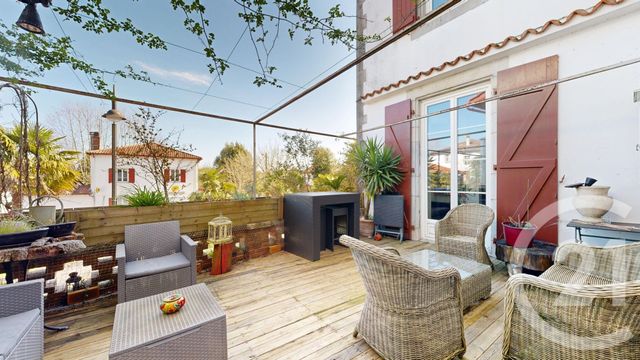 maison à vendre - 14 pièces - 304.6 m2 - USTARITZ - 64 - AQUITAINE - Century 21 Indarra