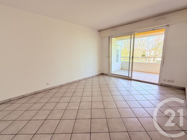 Appartement T2 à louer - 2 pièces - 51.36 m2 - ANGLET - 64 - AQUITAINE - Century 21 Indarra