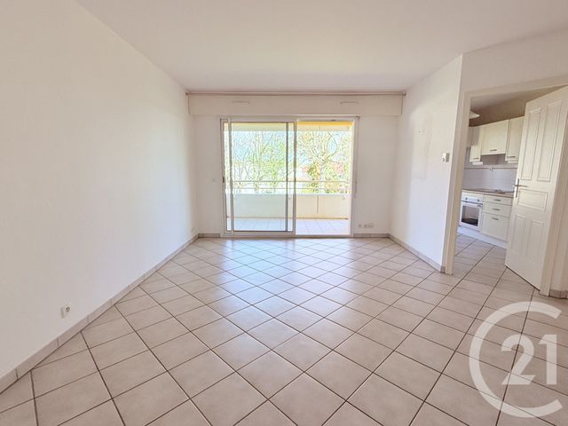 Appartement T2 à louer - 2 pièces - 51.36 m2 - ANGLET - 64 - AQUITAINE - Century 21 Indarra