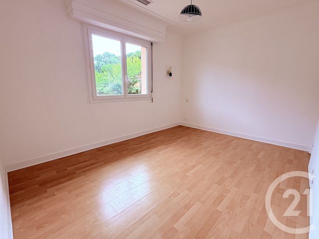 maison à louer - 5 pièces - 155.0 m2 - BOUCAU - 64 - AQUITAINE - Century 21 Indarra