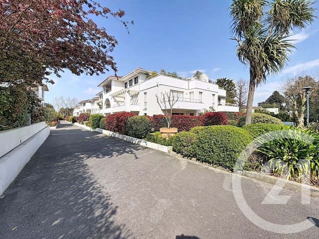 Appartement T2 à vendre - 2 pièces - 46.77 m2 - ANGLET - 64 - AQUITAINE - Century 21 Indarra