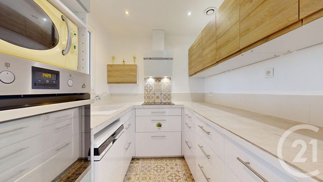 Appartement T3 à vendre - 3 pièces - 64.0 m2 - ANGLET - 64 - AQUITAINE - Century 21 Indarra