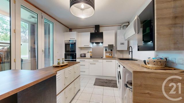 Appartement T2 à vendre - 2 pièces - 63.21 m2 - ANGLET - 64 - AQUITAINE - Century 21 Indarra